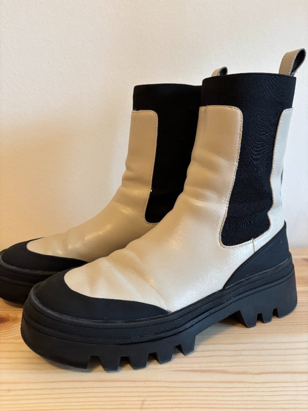 Reserved Platform Boots 8.5